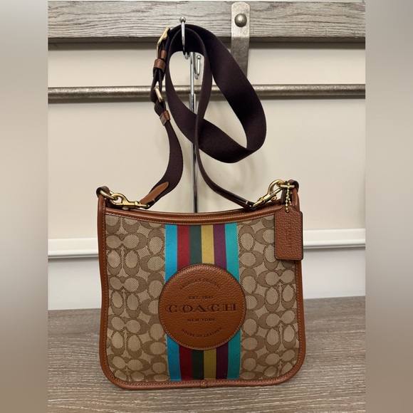 Coach Dempsey's file bag in signature Jacquard with stripe - Picture 1 of 14